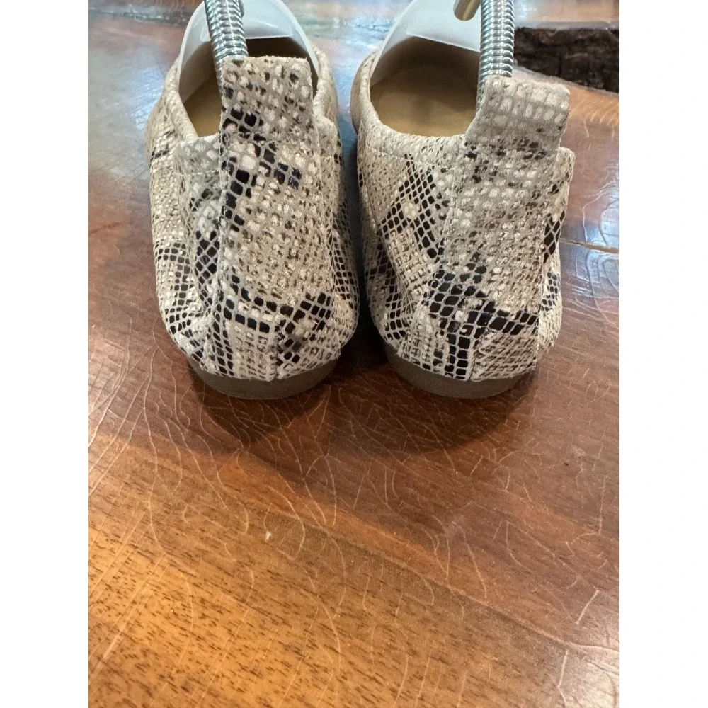 Vince Camuto Women's Faux Snakeskin Ballet Flats Size 11 – Slip-On Lo